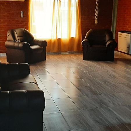 Alquiler Temporario En Trelew Bagian luar foto